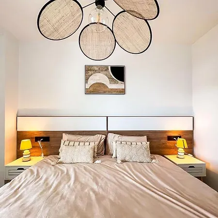Apartment Unique For Up To 6 People At A Great Location In